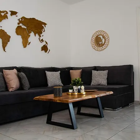 Hidden Gem In * Chora (Ios)